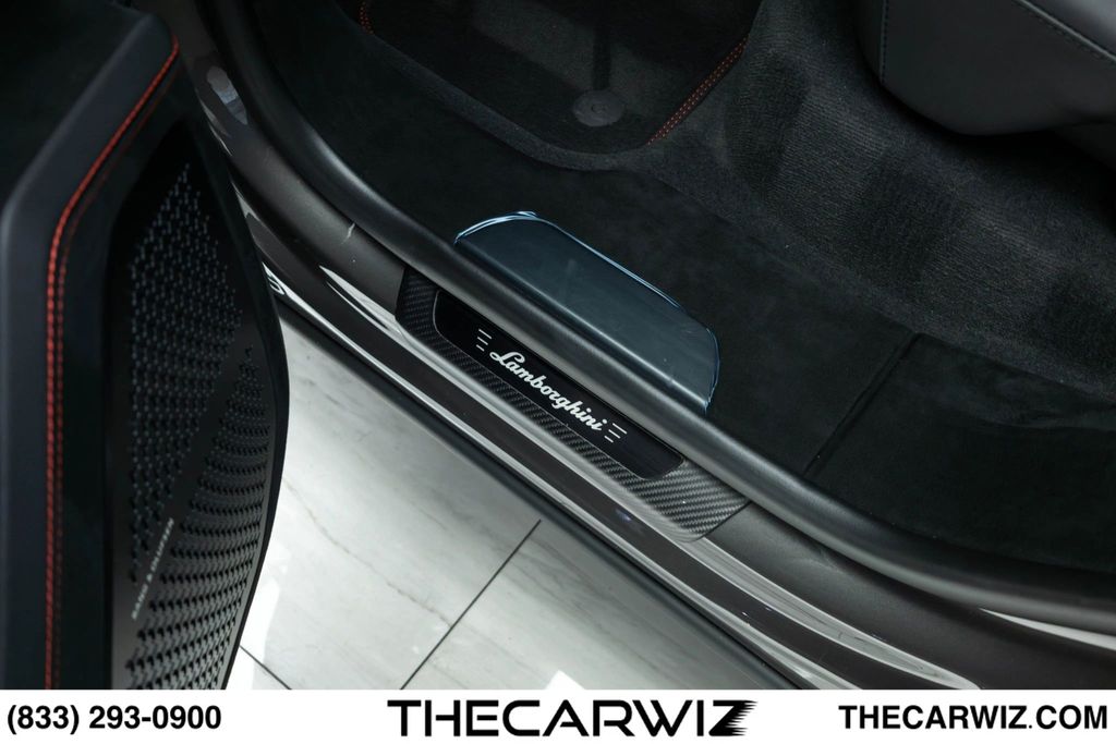 2023 Lamborghini Urus