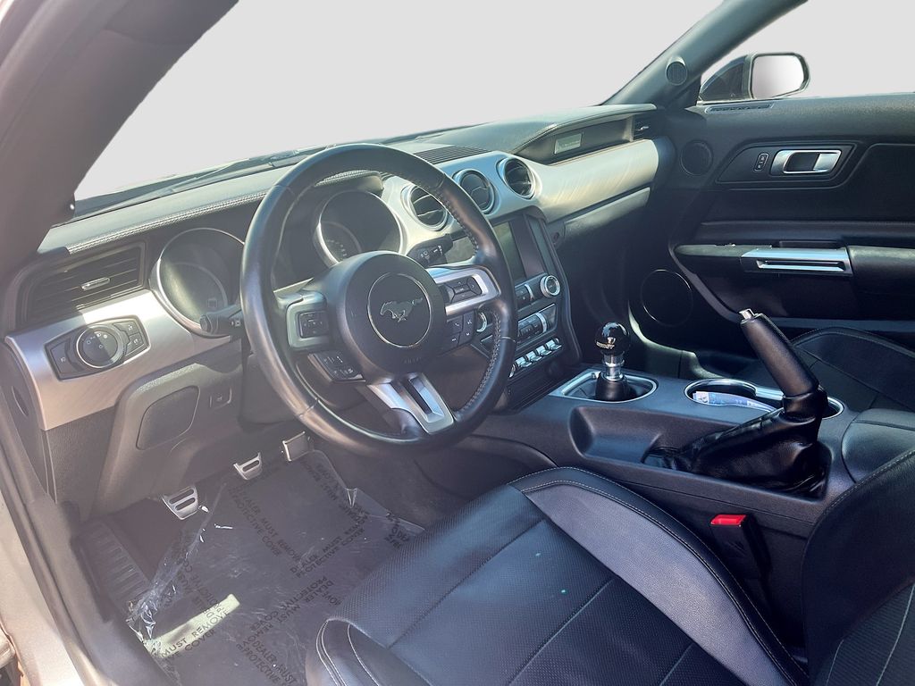Used 2022 Gray Ford GT Premium image 9