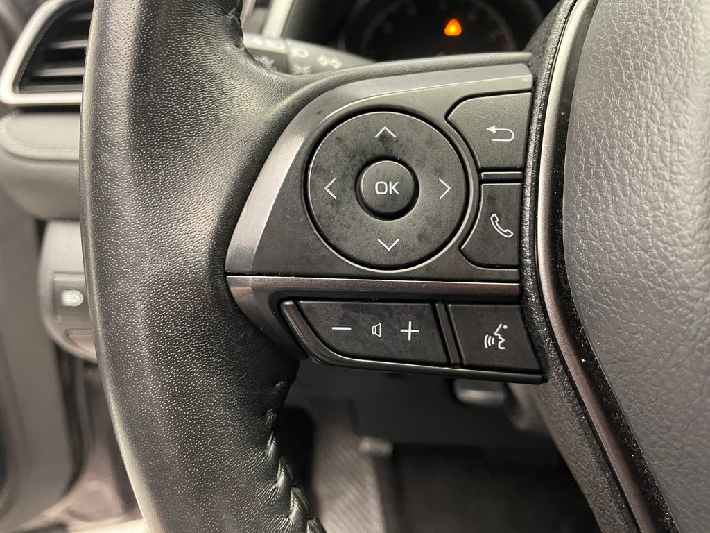 2023 Toyota Camry SE 22
