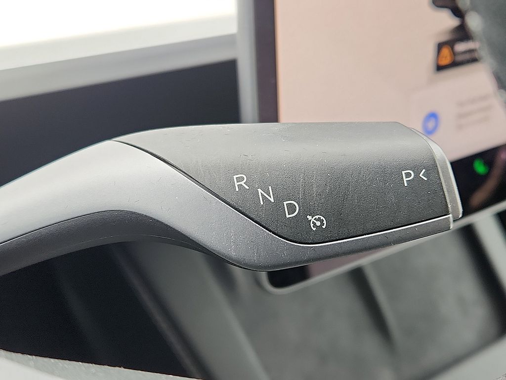 Thumbnail: 2024 Tesla Model Y - 15