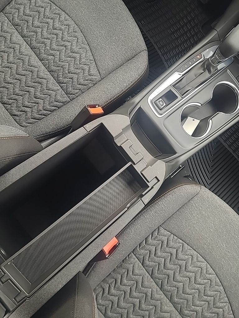 used 2023 Chevrolet Equinox car, priced at $22,447