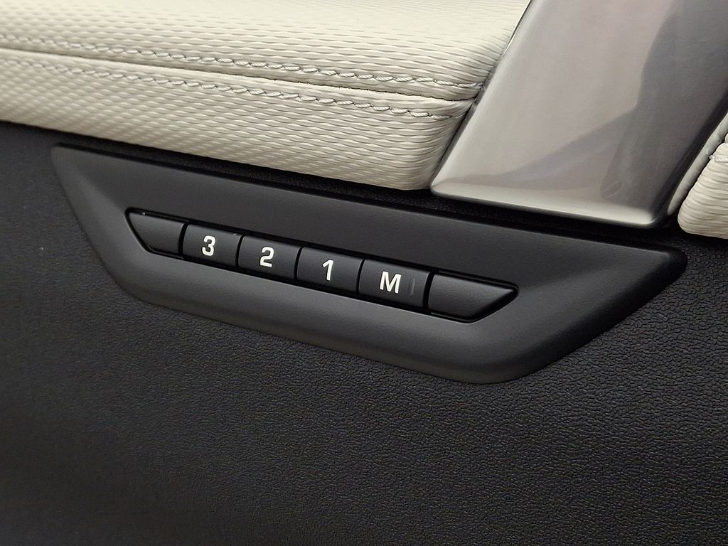 Thumbnail: 2026 Land Rover Discovery Sport - 20