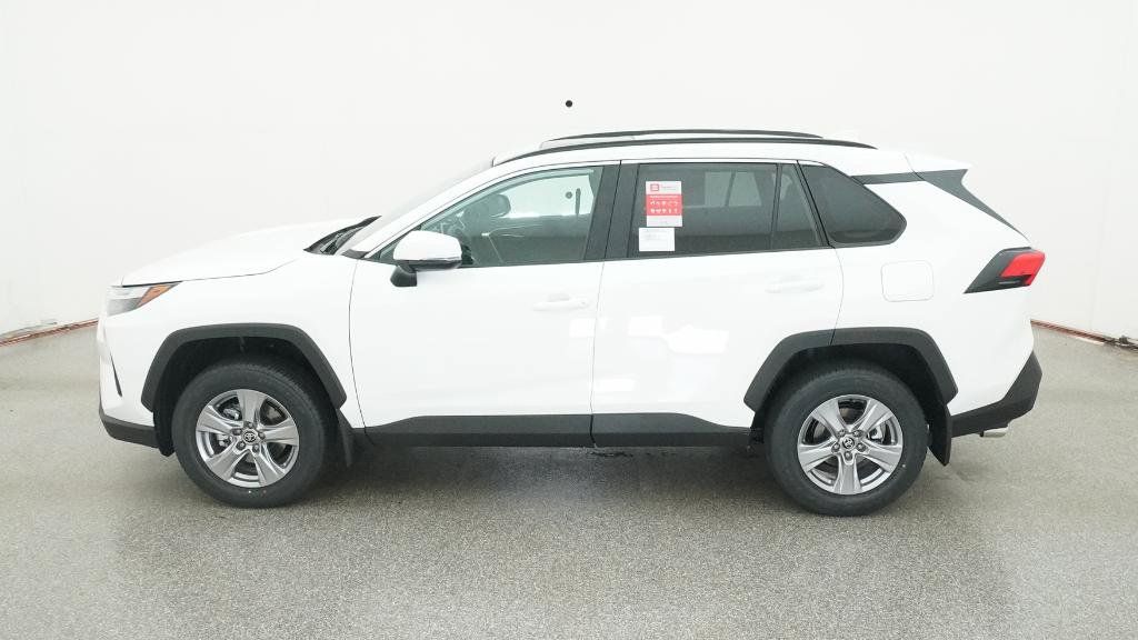 Thumbnail: 2025 Toyota RAV4 - 15