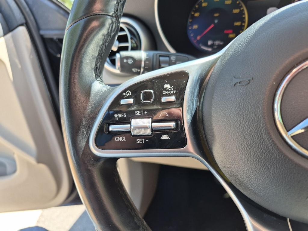 Used Car 2022 Mercedes-benz Glc  Glc 300 For Sale Under $35,000 In Austin, Texas