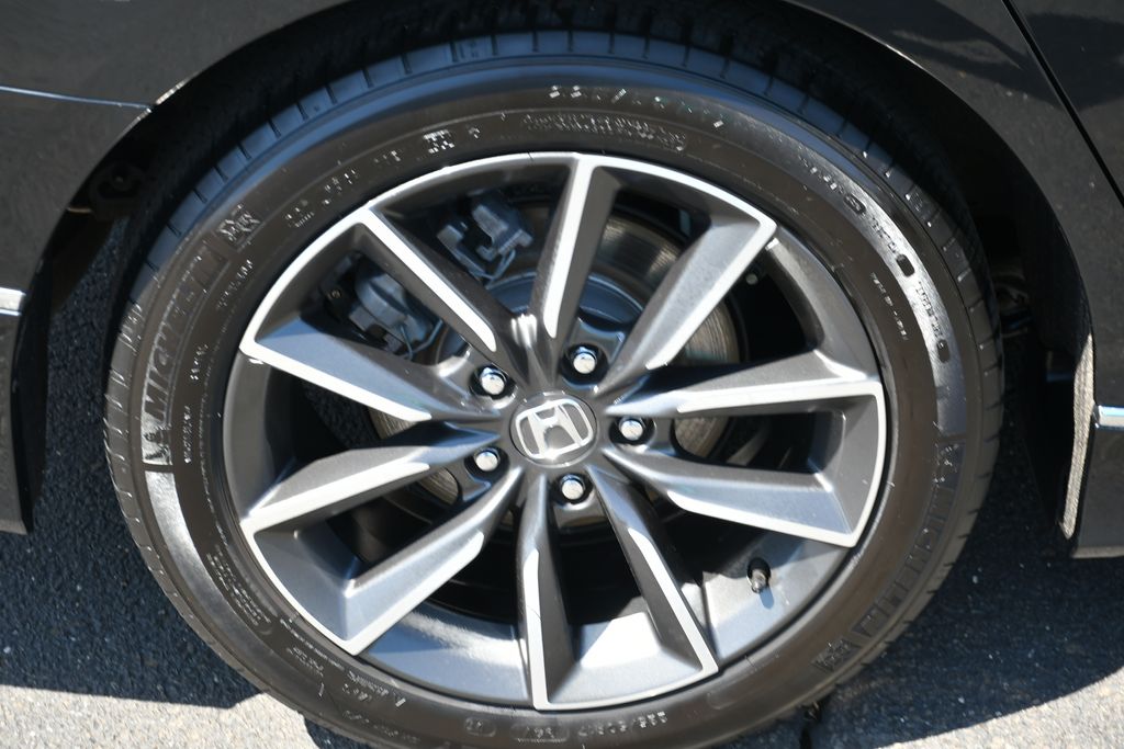 Thumbnail: 2021 Honda Accord - 16
