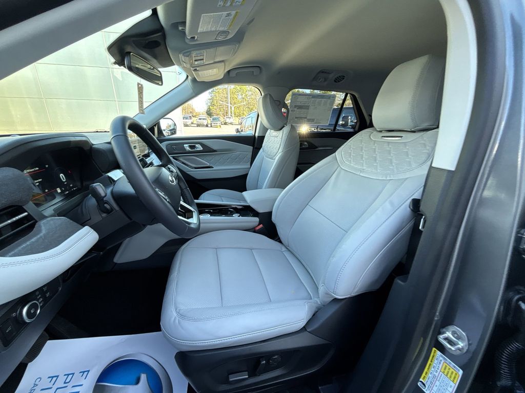 New 2026 Carbonized Gray Metallic Ford Platinum™ image 13