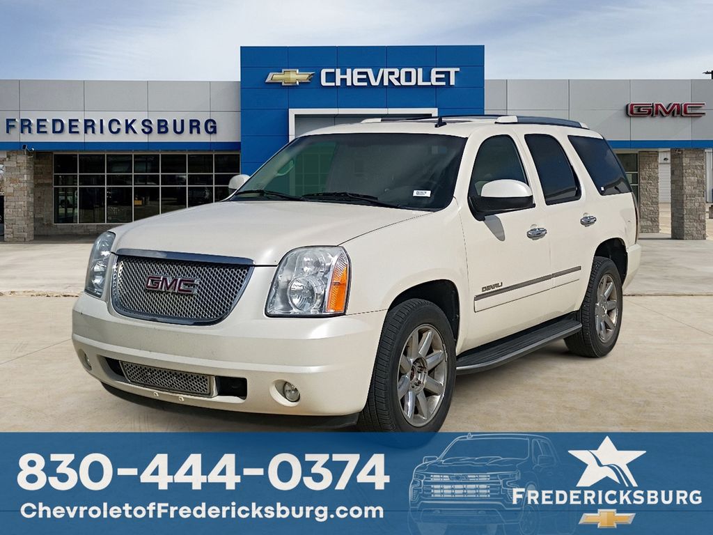 2009 GMC Yukon Denali AWD