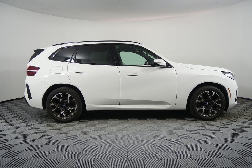 Thumbnail: 2025 BMW X3 - 2