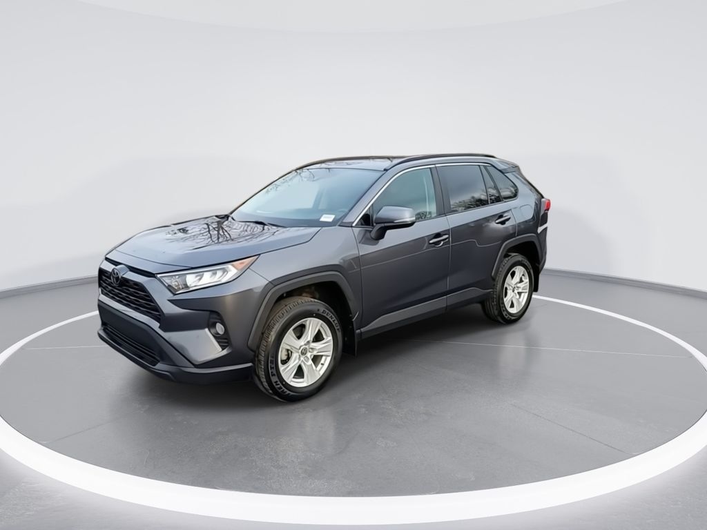 2021 Toyota RAV4 XLE 4