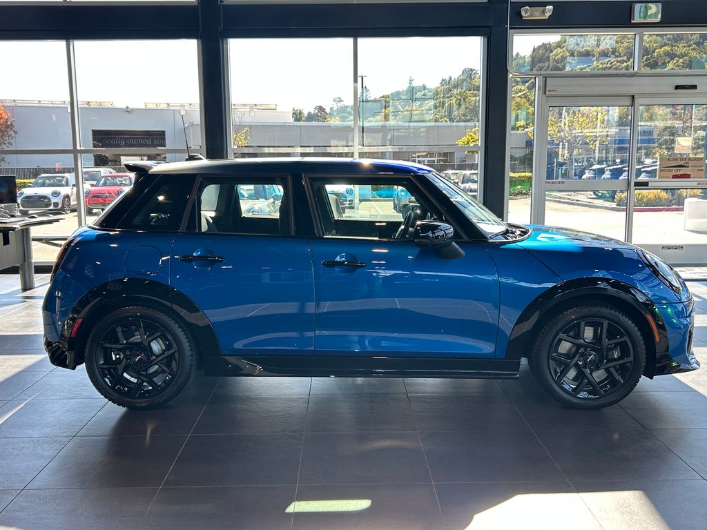 2025 MINI Cooper S 6