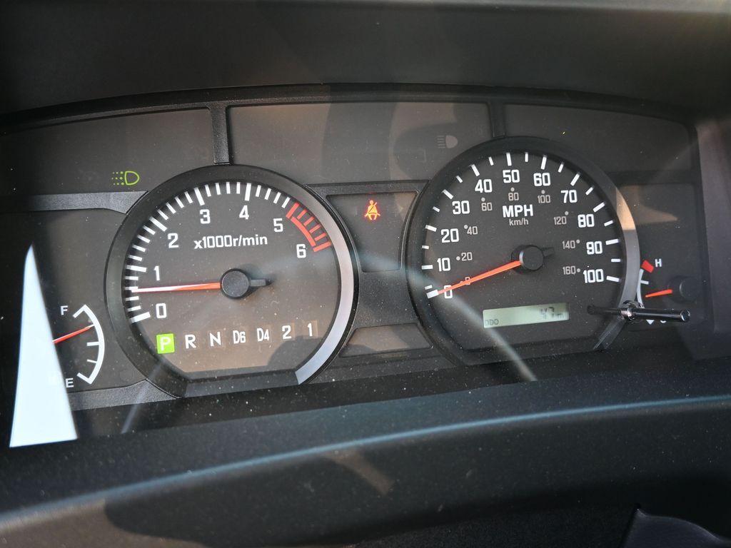 2024 Isuzu NPR HD 