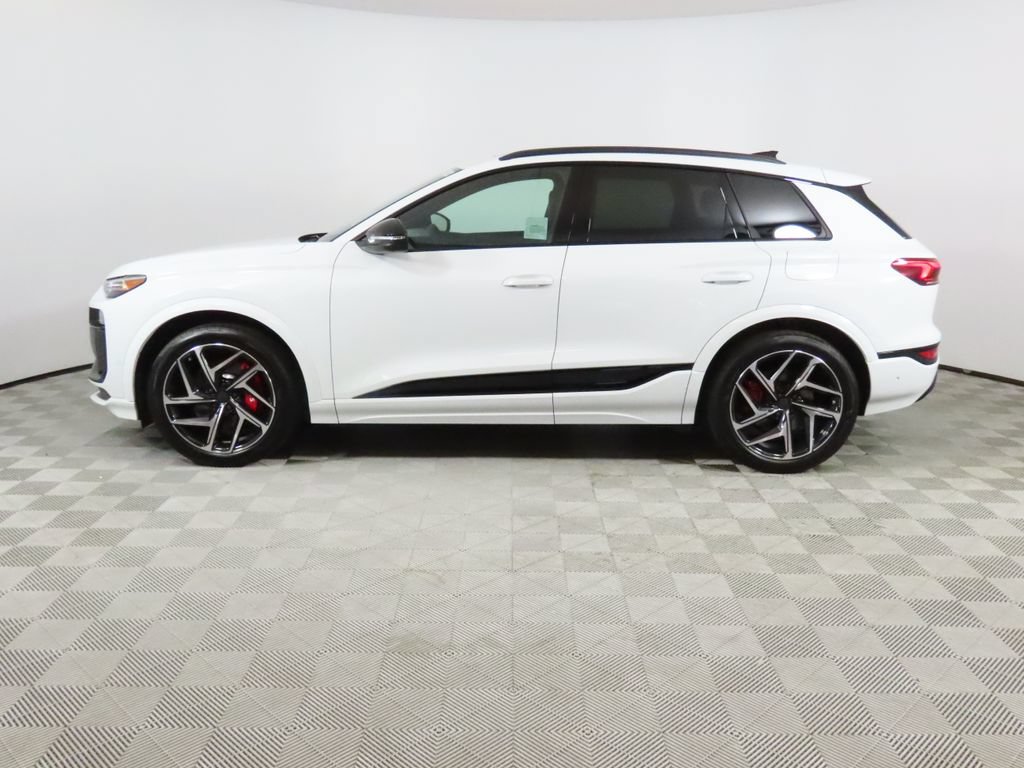 Thumbnail: 2027 Audi SQ6 e-tron - 2