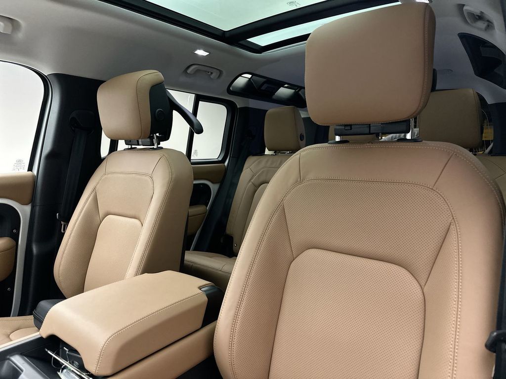 Thumbnail: 2026 Land Rover Defender - 10