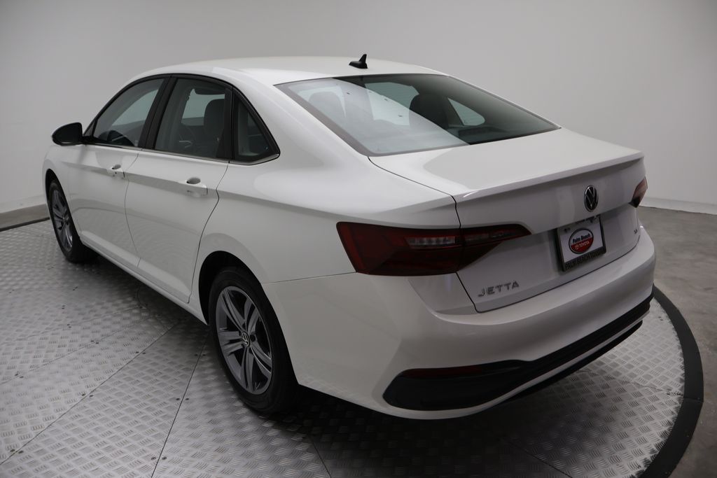 Thumbnail: 2022 Volkswagen Jetta - 11