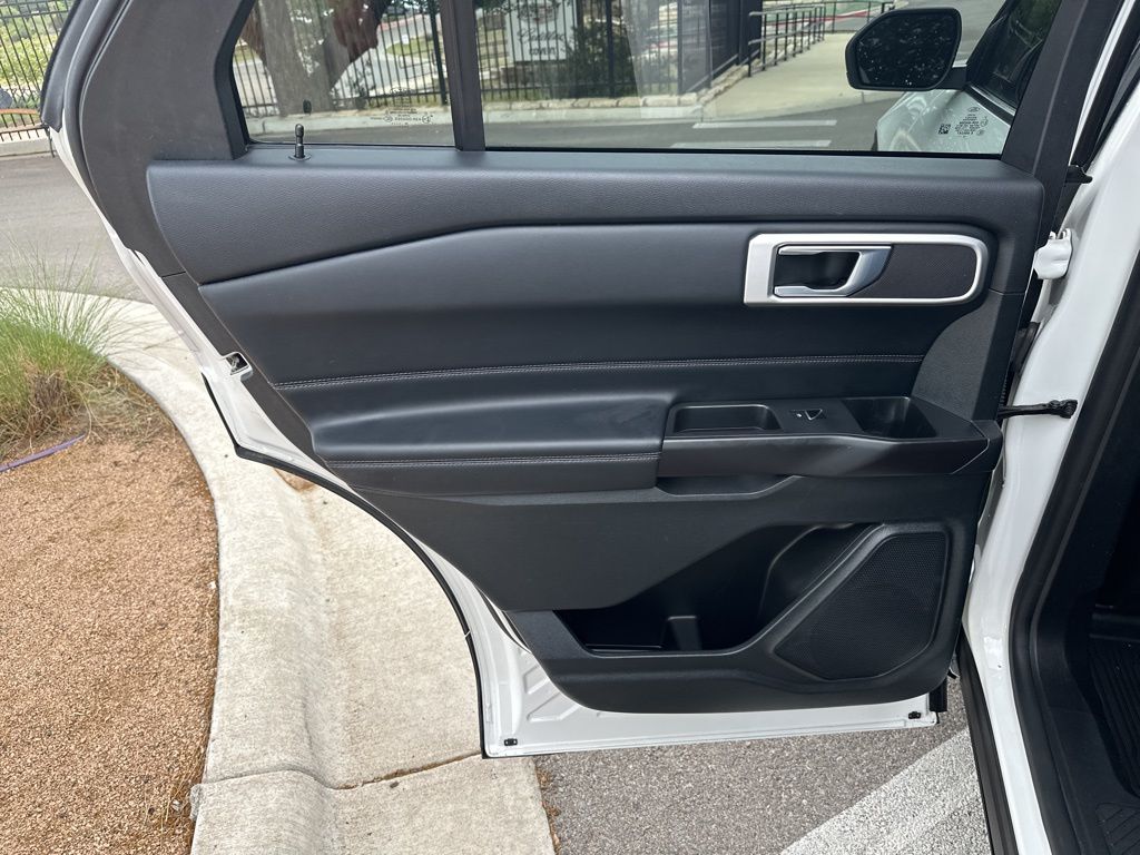 Used Car 2020 Ford Explorer  Xlt For Sale Under $20,000 In Austin, Texas