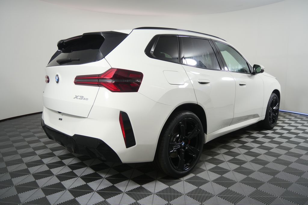 Thumbnail: 2026 BMW X3 - 3