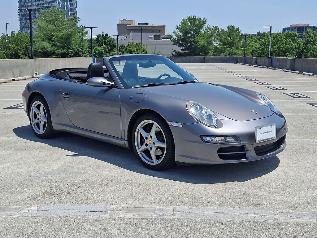 Thumbnail: 2005 Porsche 911 - 7