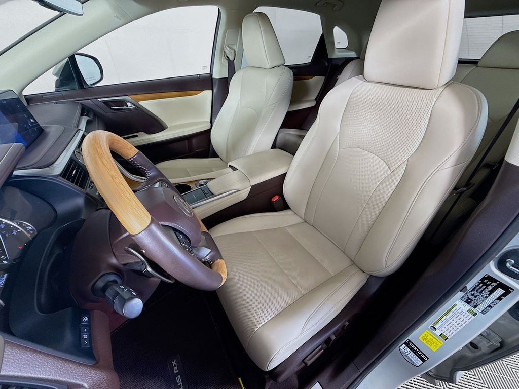 Thumbnail: 2020 Lexus RX - 21