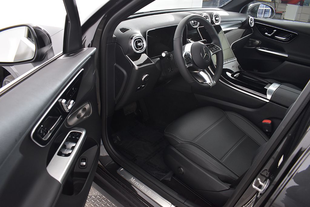 Thumbnail: 2026 Mercedes-Benz GLC - 14