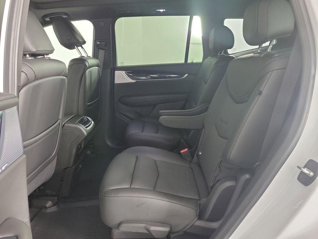 2024 Cadillac XT6 Premium Luxury - 10