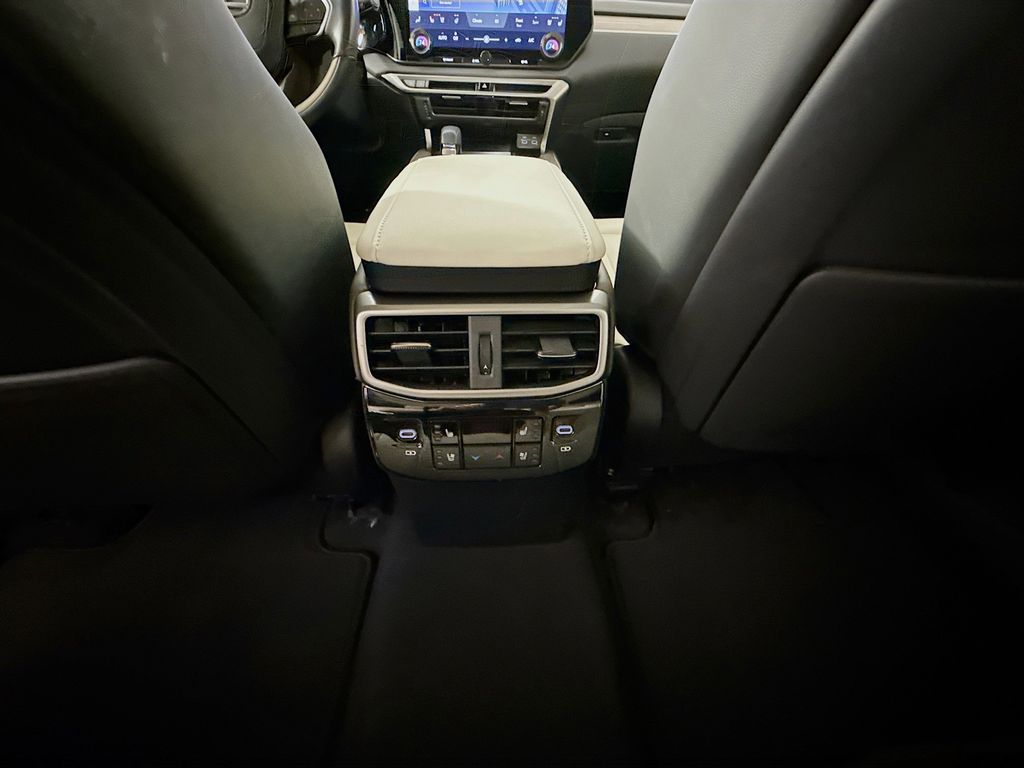 Thumbnail: 2023 Lexus RX - 26