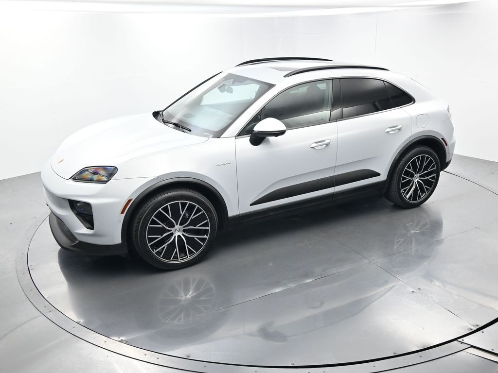 Certified Used 2025 White Porsche  image 35