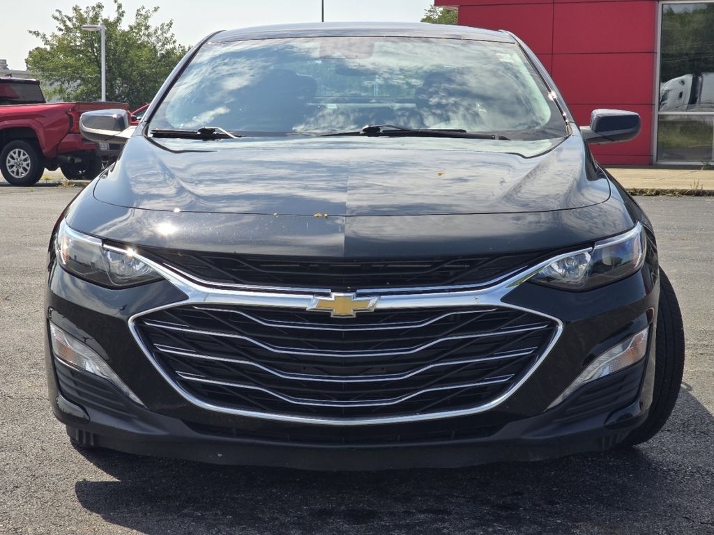 Used 2022 Black Chevrolet LT image 9