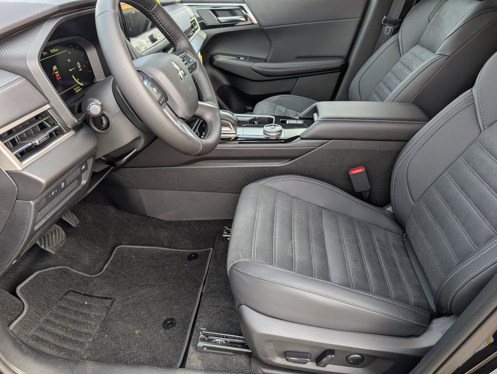 New 2026 Mitsubishi Outlander SUV