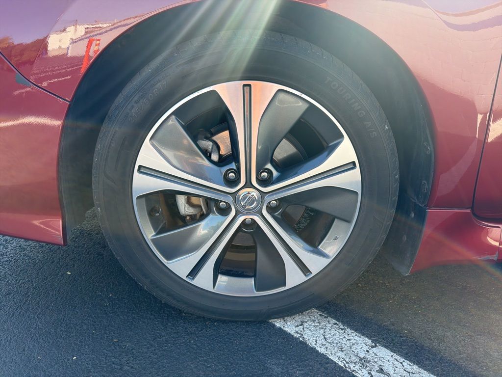 Thumbnail: 2018 Nissan Leaf - 10