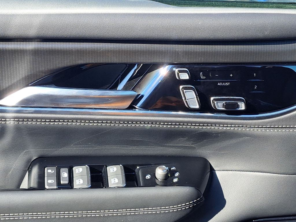 New Car 2025 Jeep Grand Wagoneer L  Series Ii For Sale Under $100,000 In Austin, Texas