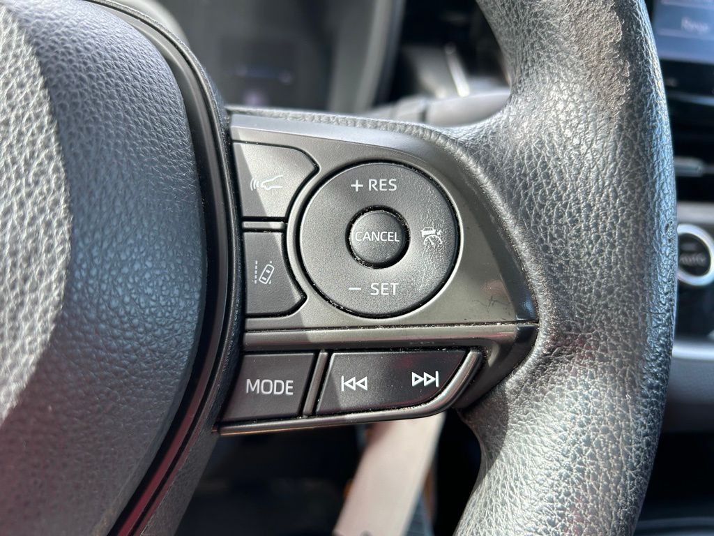 Thumbnail: 2021 Toyota Corolla - 18
