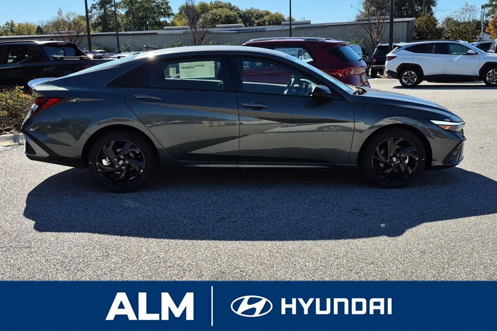 New 2026 Gray Hyundai SEL Sport image 5