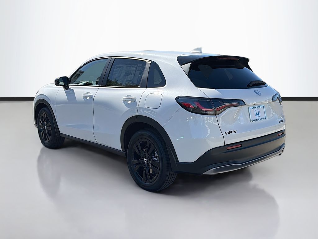 Thumbnail: 2027 Honda HR-V - 4