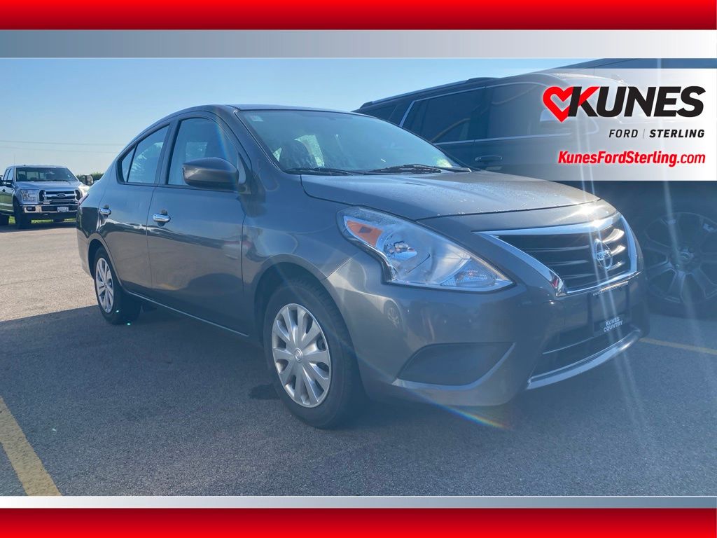 Brilliant Silver 2017 Nissan Versa Sedan Front-Wheel Drive Continuously Variable Transmission