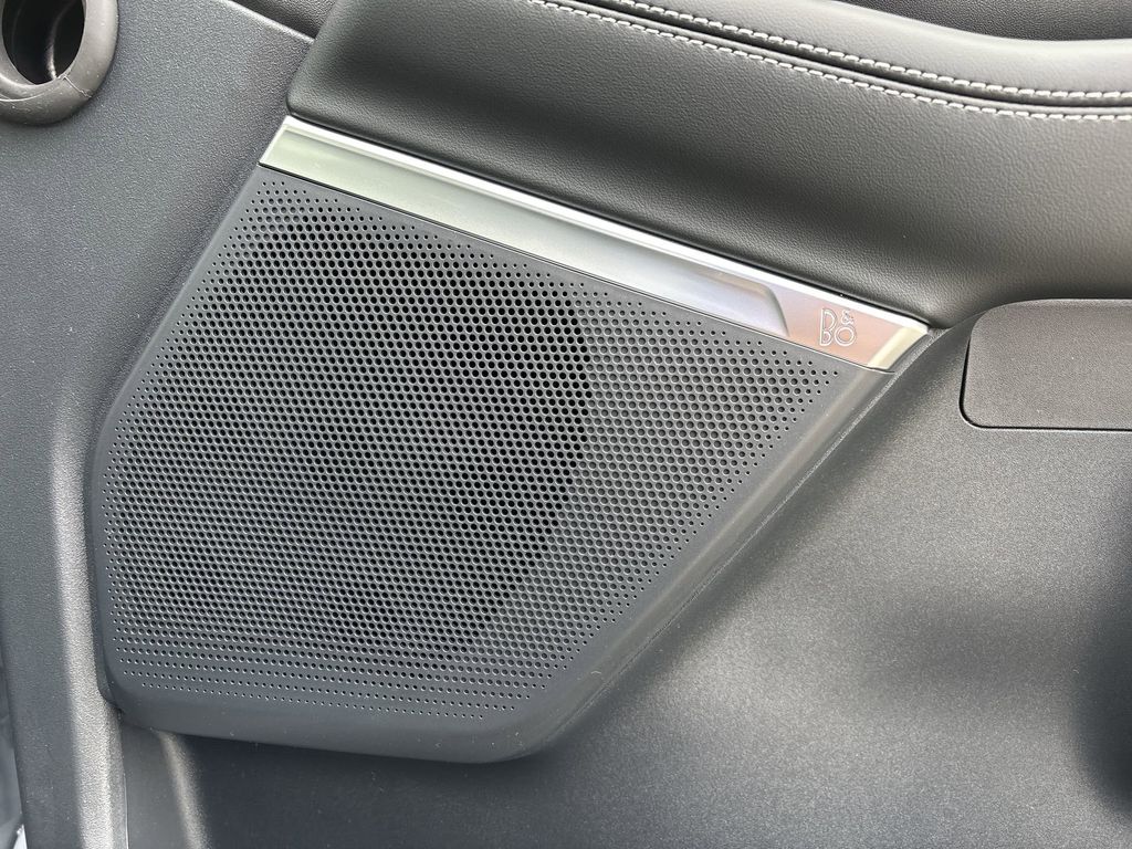 New 2026 Glacier Gray Metallic Tri-Coat Ford MAX Platinum® image 30