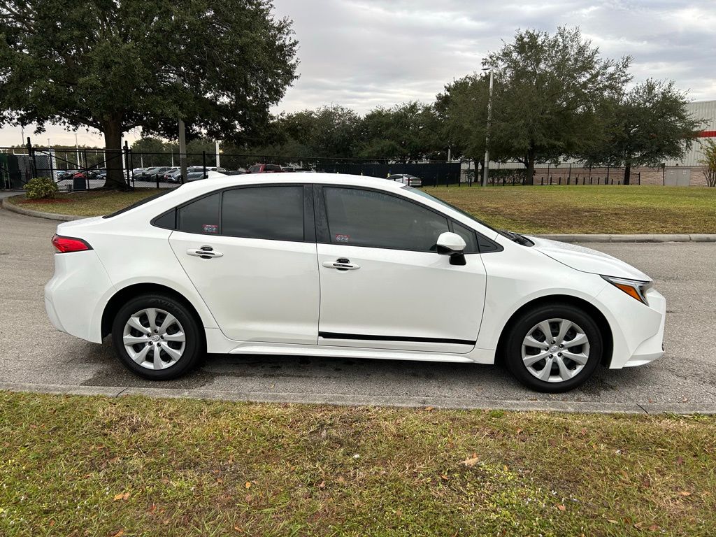 Thumbnail: 2025 Toyota Corolla - 6