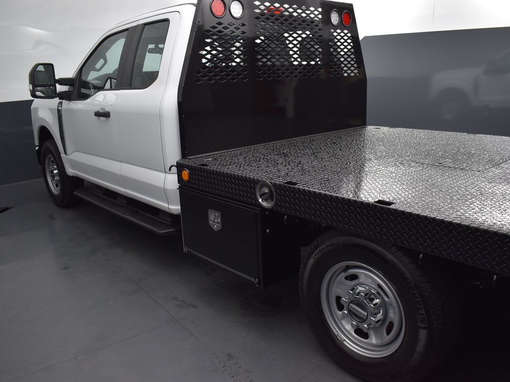 2023 Ford F-350 Super Duty XL