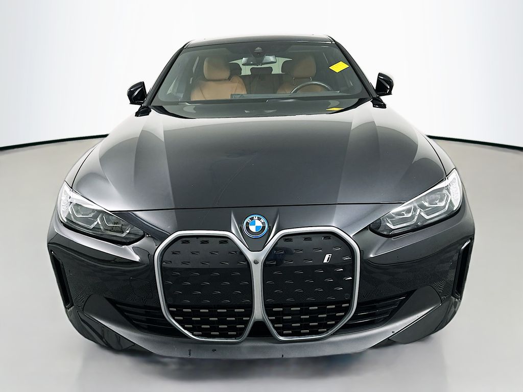 Thumbnail: 2023 BMW i4 - 2