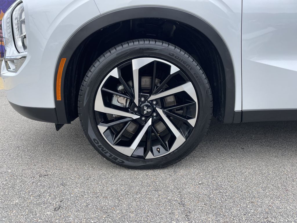 Used 2024 Mitsubishi Outlander SUV