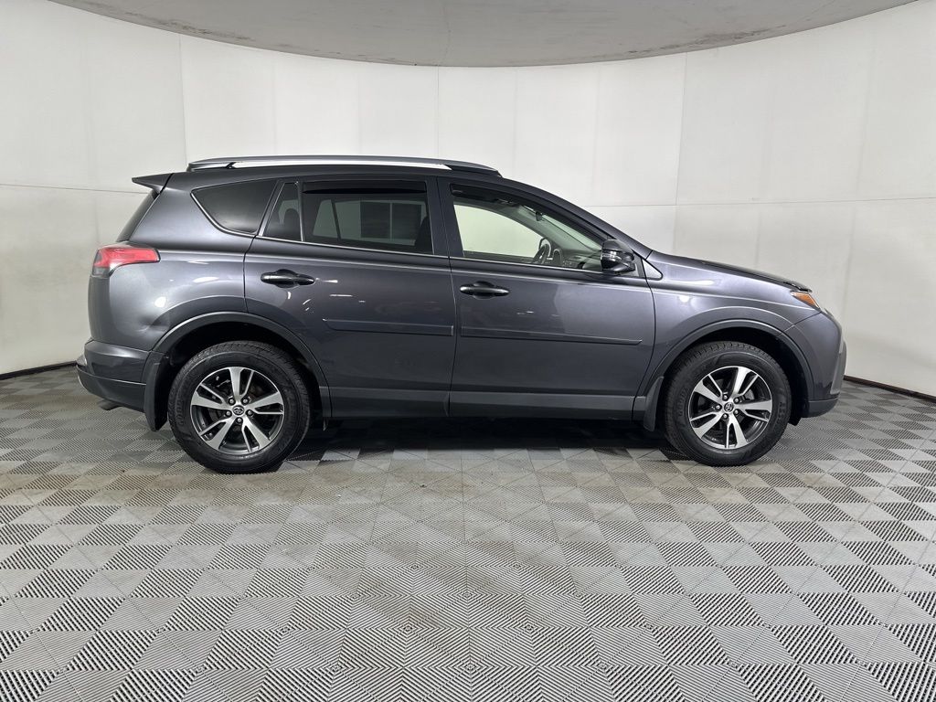 Used 2018 Gray Toyota XLE image 18