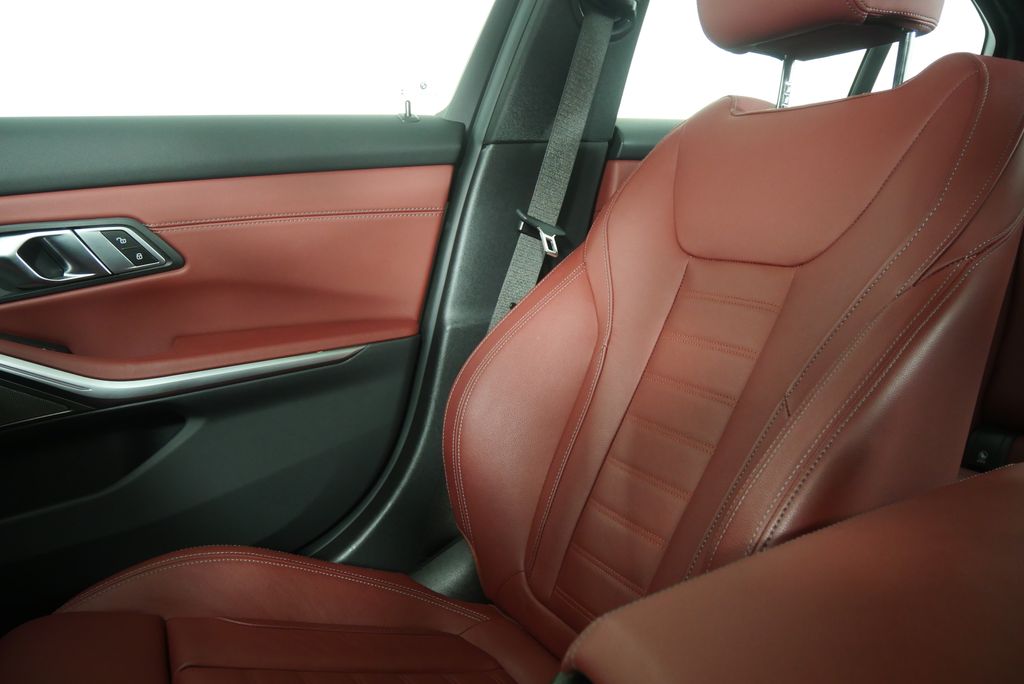 Thumbnail: 2023 BMW 3 Series - 27