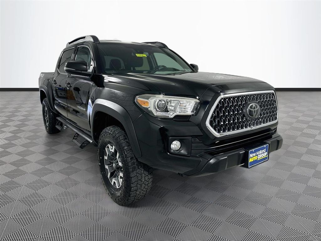 Midnight Black Metallic 2018 Toyota Tacoma Pickup Truck Four-Wheel Drive 6-Speed Manual