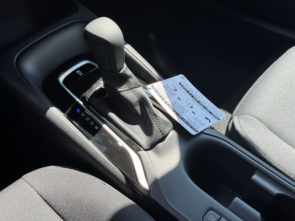 2025 Toyota Corolla LE photo 14