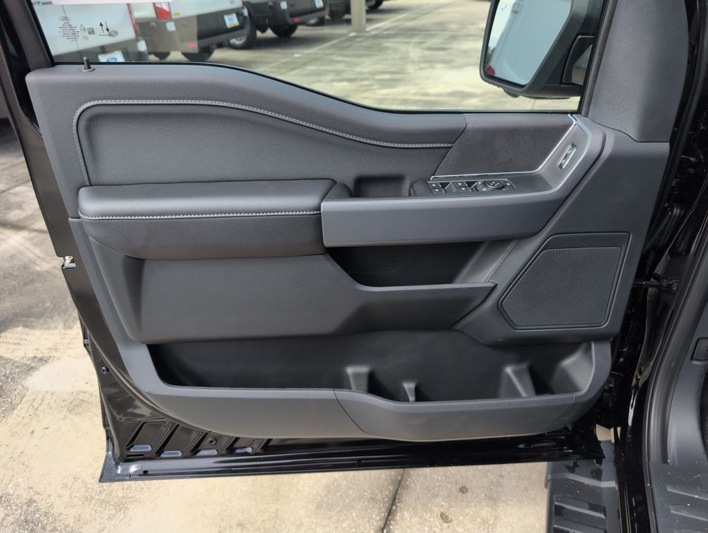 New 2026 Black Ford XLT image 27