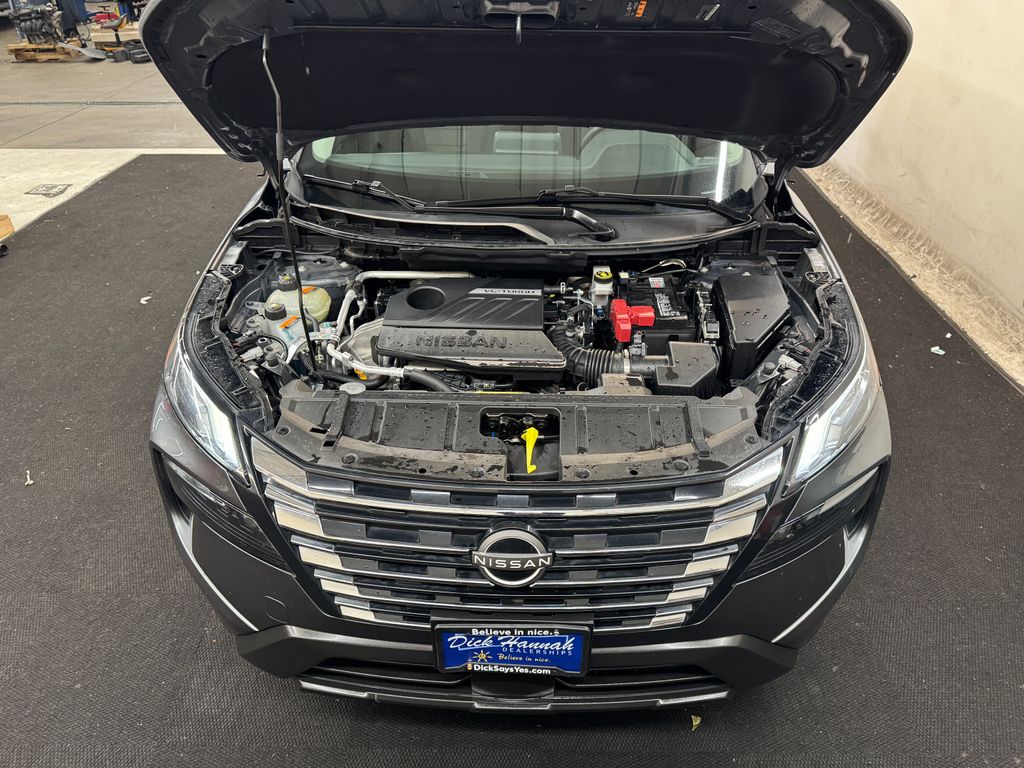 2025 Nissan Rogue SV