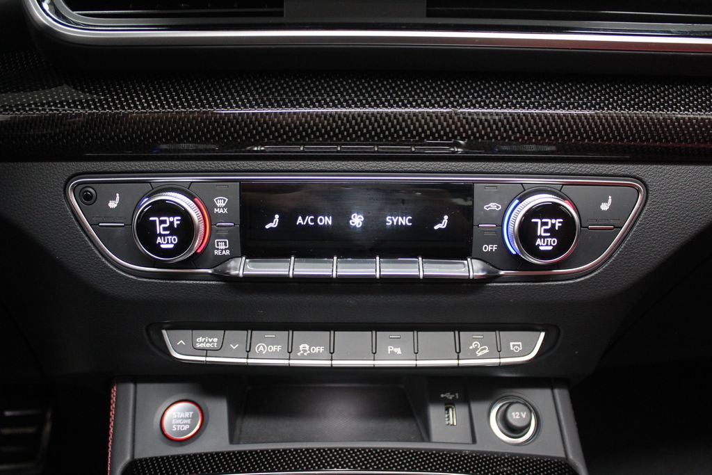 2024 Audi SQ5 Premium Plus 17