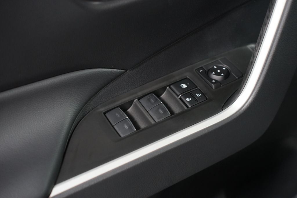 Thumbnail: 2025 Toyota RAV4 - 30