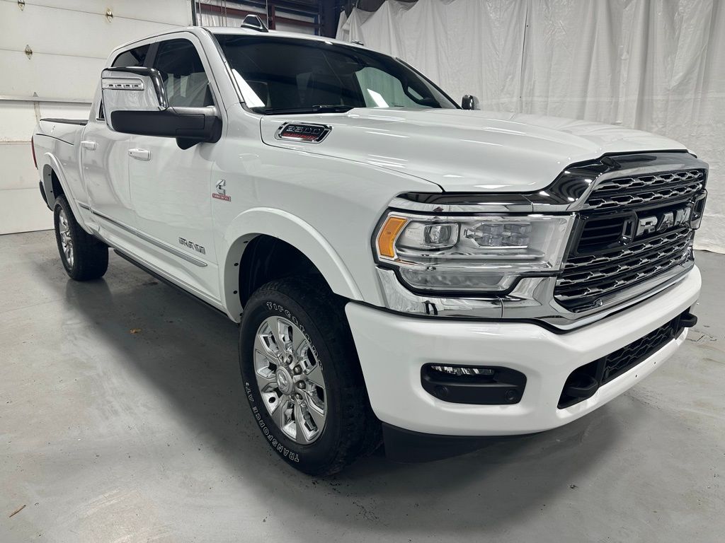 2024 RAM 2500 Limited Crew Cab 4WD