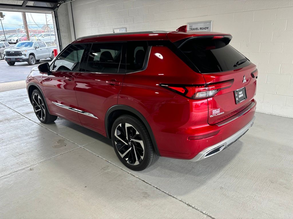 Used 2024 Mitsubishi Outlander SUV