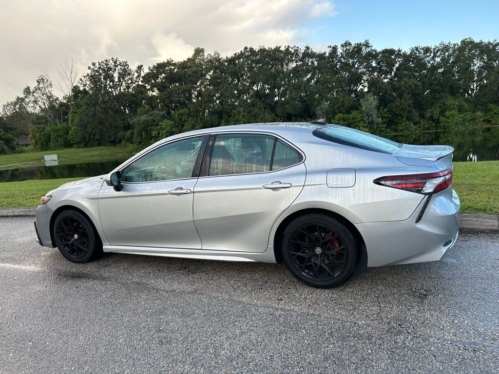 Thumbnail: 2022 Toyota Camry - 3